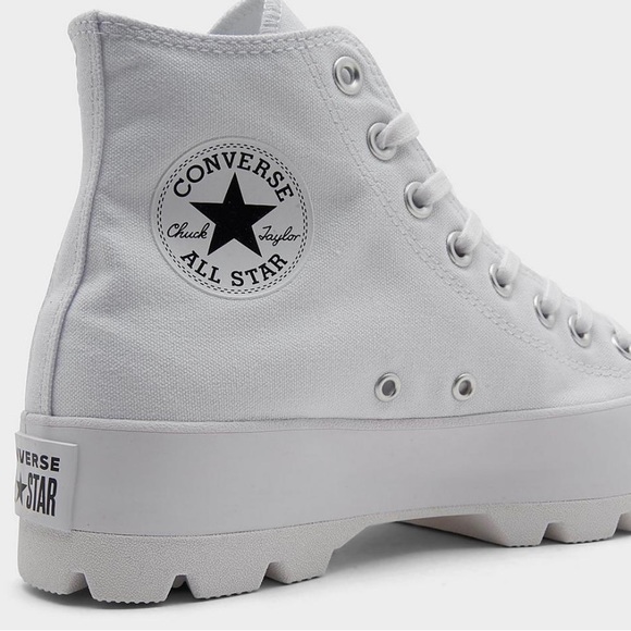 โSOLDโ โ๏ธNWTโ๏ธ WOMEN'S CONVERSE LUGGED HIGH TOPS - Picture 7 of 16